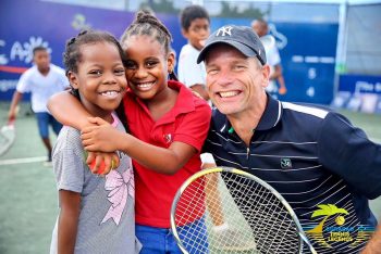 Bezem Inspecteren Verhoog jezelf Curacao Tennis Legends - Jan Siemerink